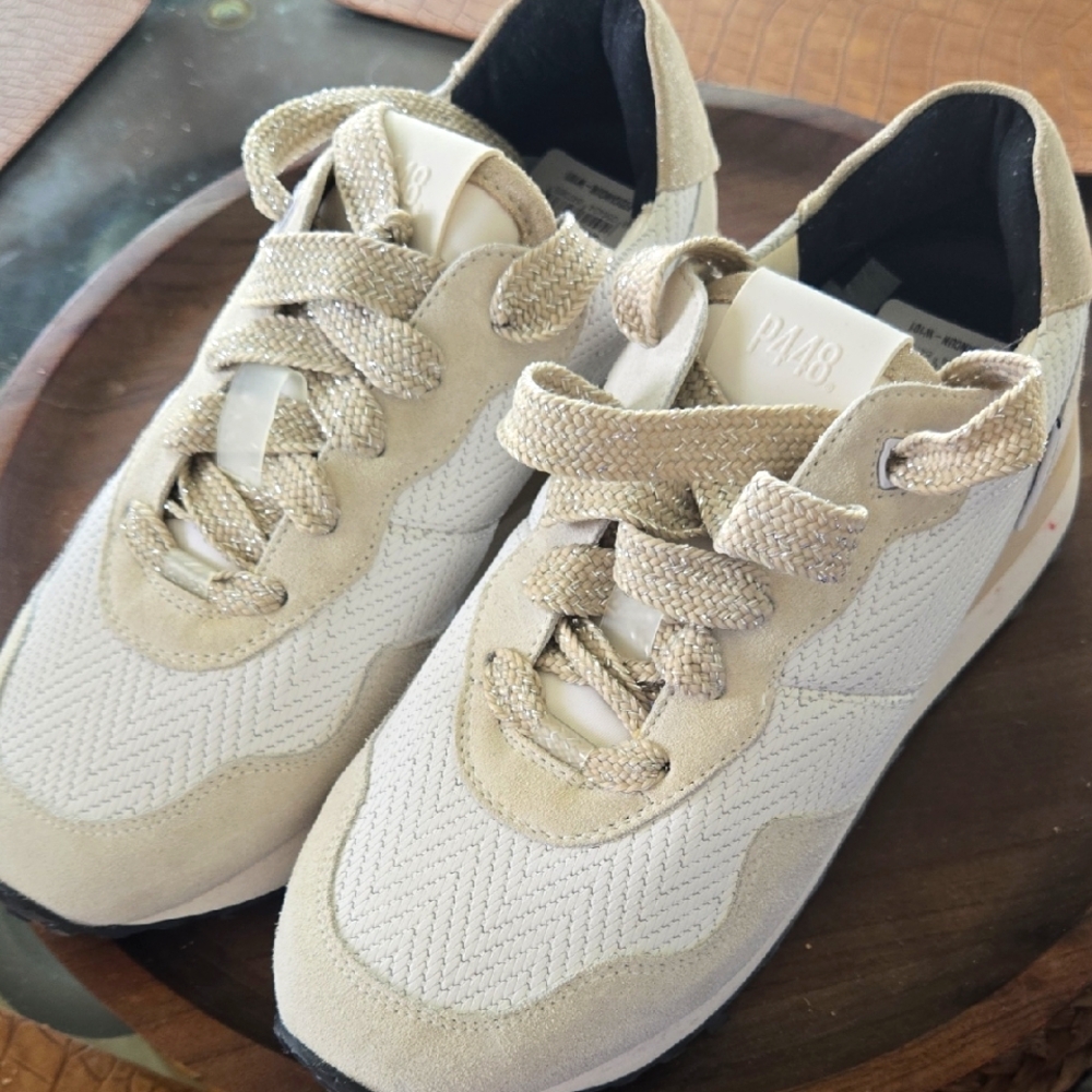 P448 Sneakers